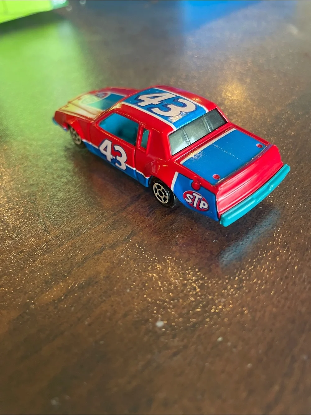 1'64 ERTL  STP BUICK 1983 BUICK REGAL #43 RICHARD PETTY NASCAR RACE CAR